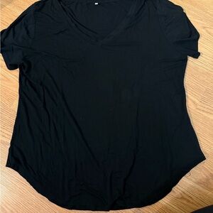 Amazon Black Short Sleeve V-Neck Tee